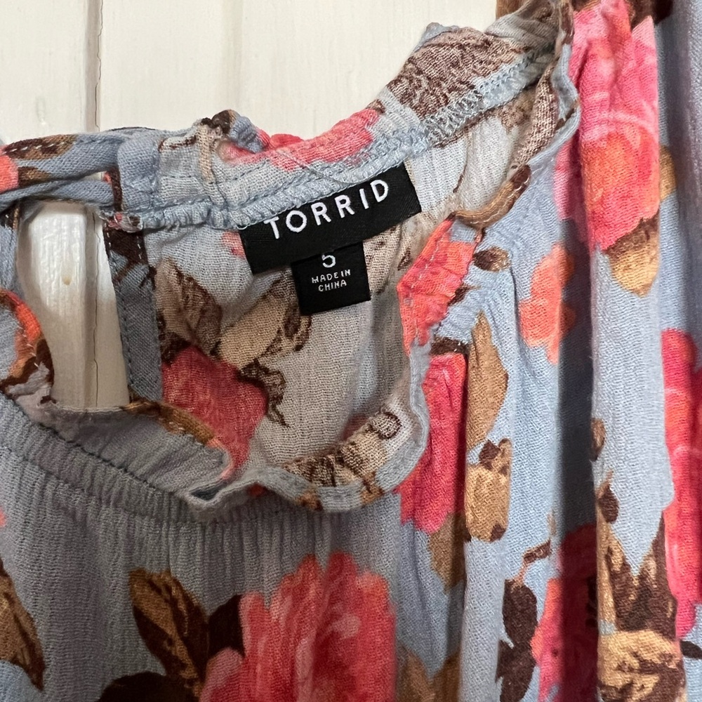 Blue floral spring top